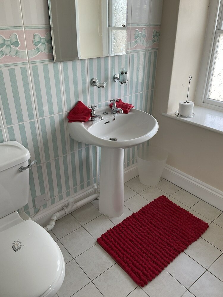 Фото Number 52 Bed & Breakfast