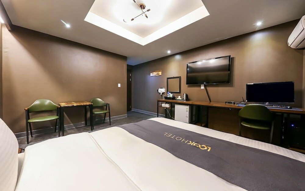 Фото Daejeon Look