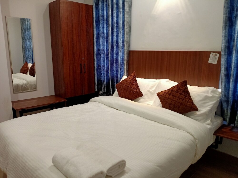 Фото Golden Frame Hotel