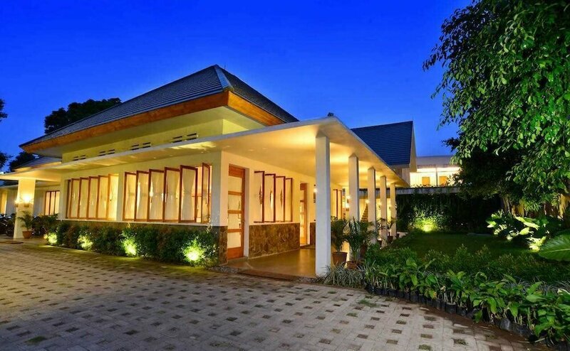Гостиница Blambangan Hotel