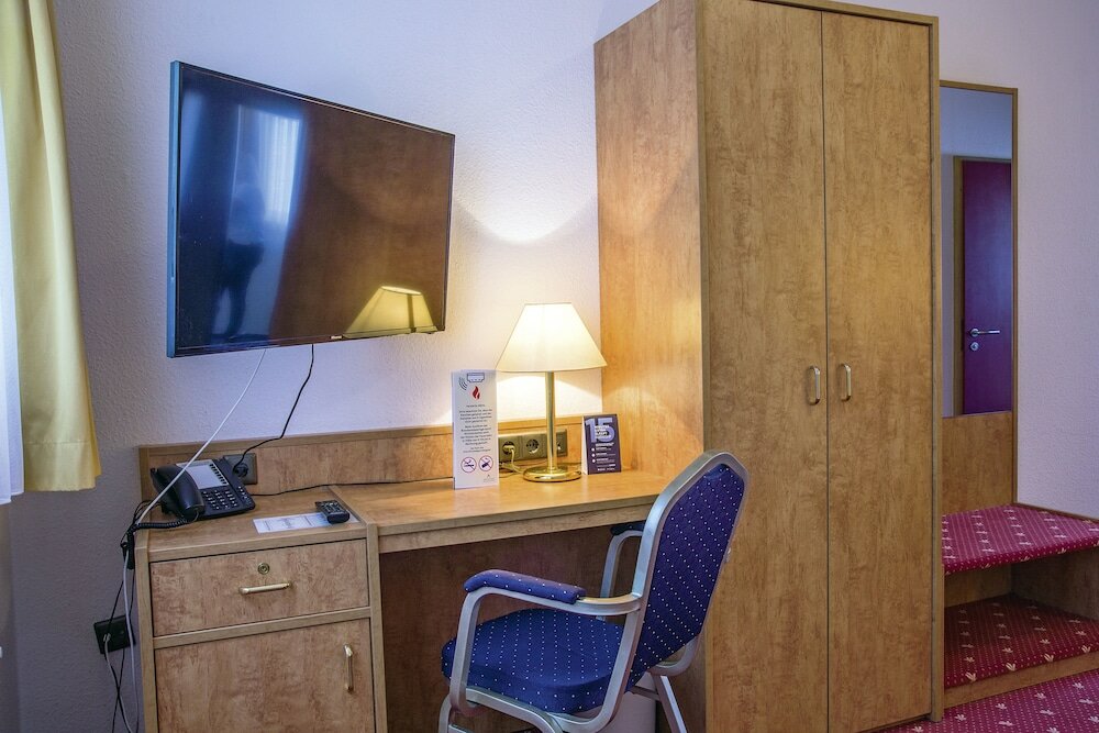 Фото Avalon Hotelpark Königshof