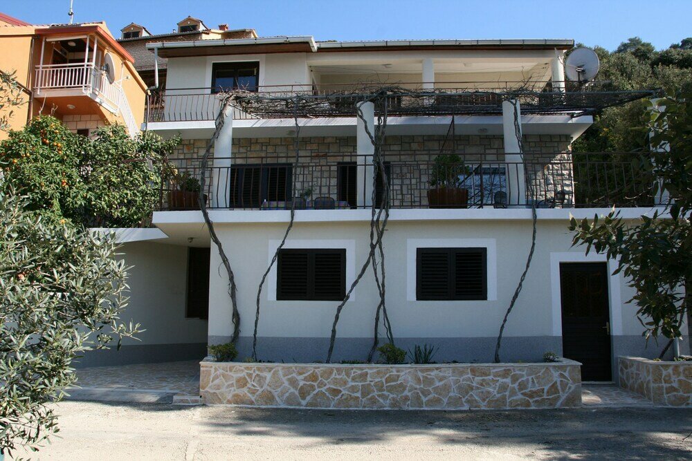 Фото Robert - 5m From the sea - A1