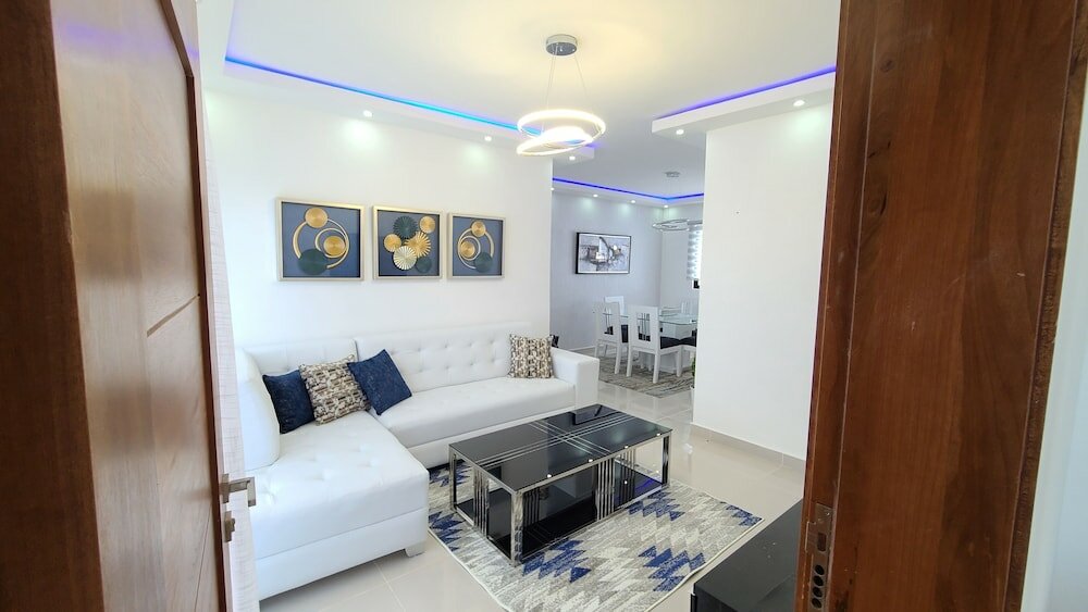 Фото Torre de lujo con piscina y seguridad