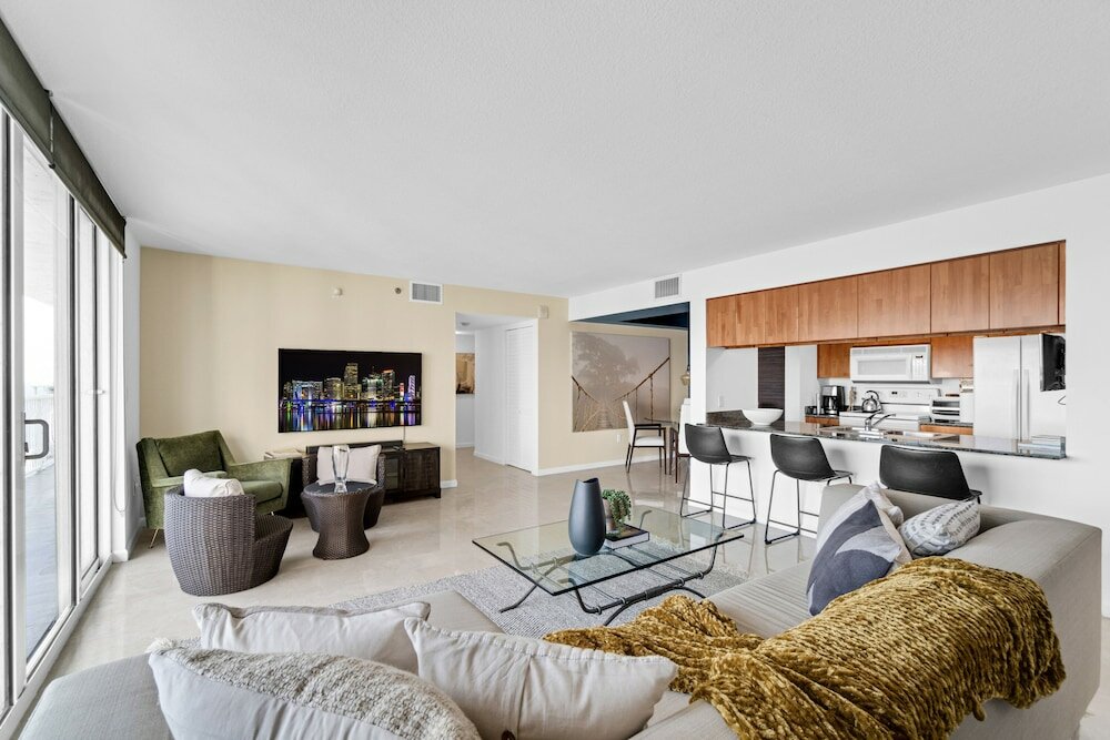 Фото Luxury Apartments W Pool & Ocean views