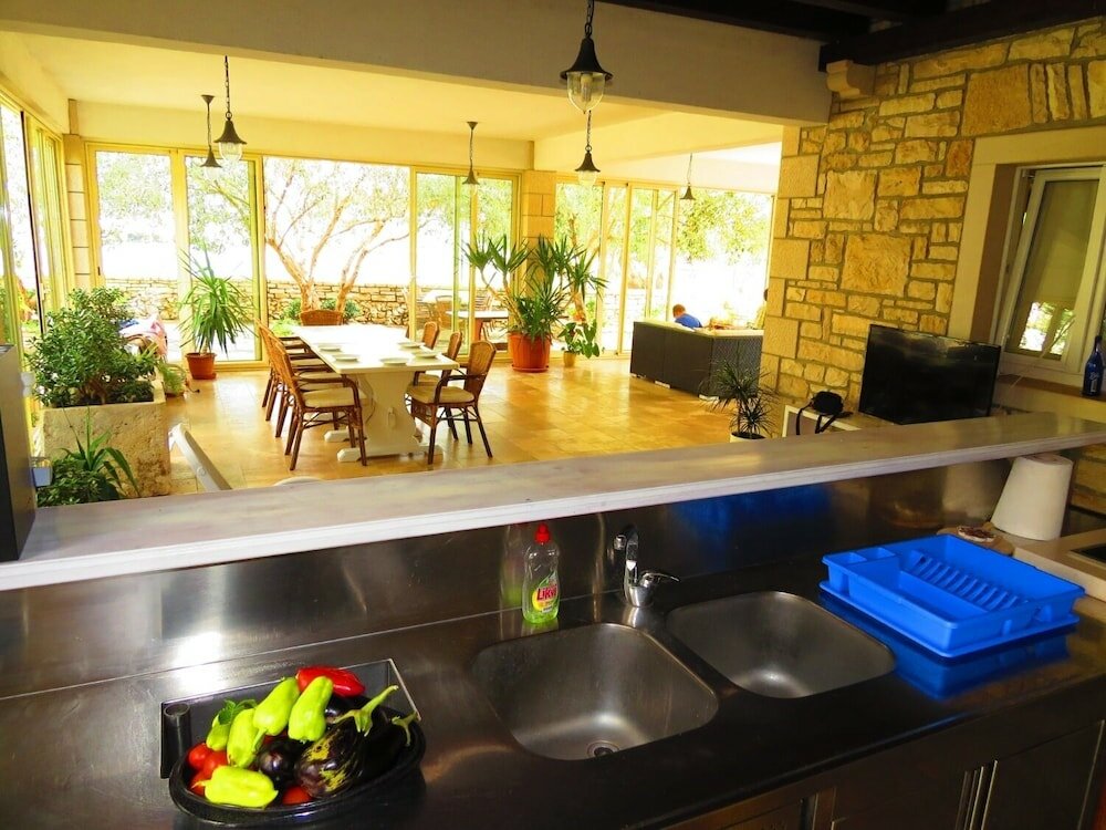 Фото Villa Barakokula - 3m From the sea - H