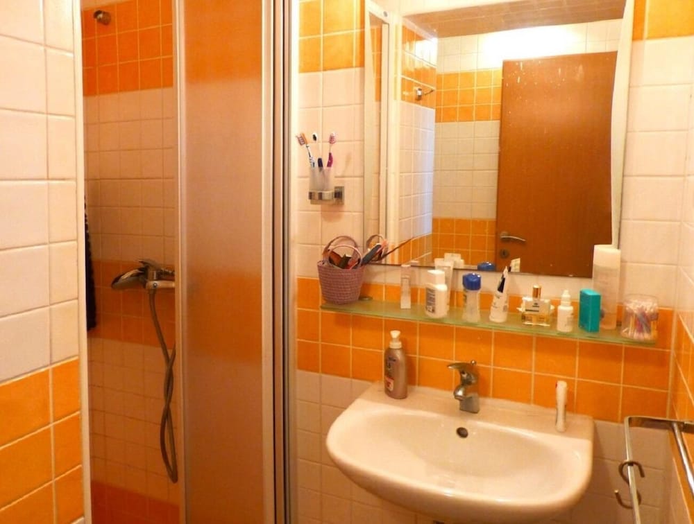 Фото Ivica - 40 m From Beach - A2