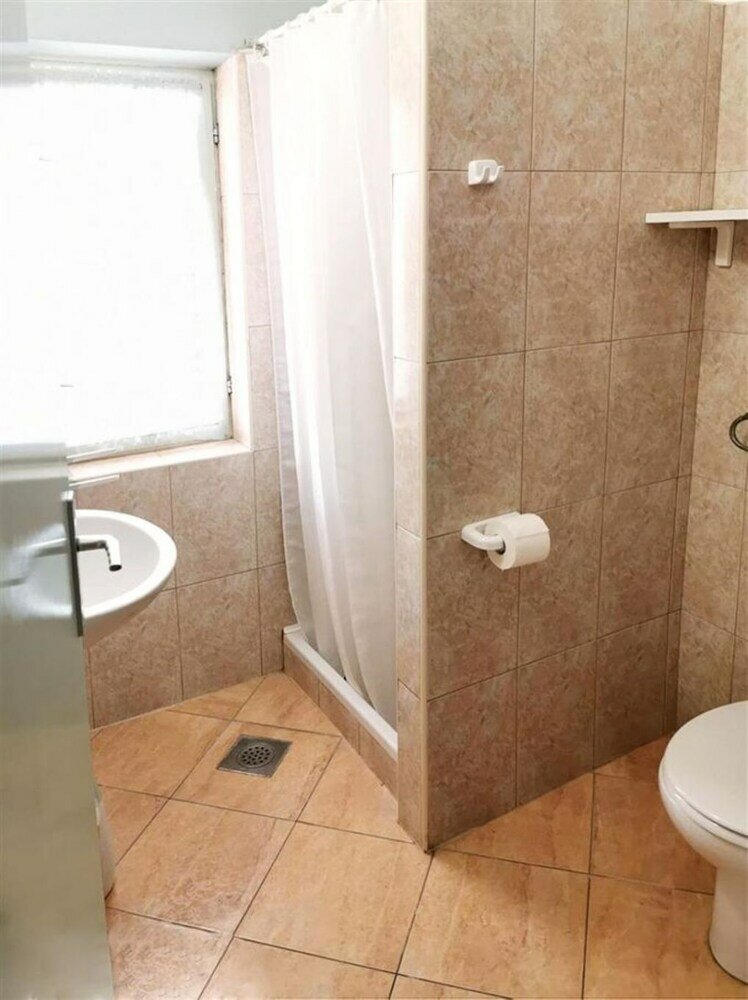 Фото Mate - Free Parking - A4