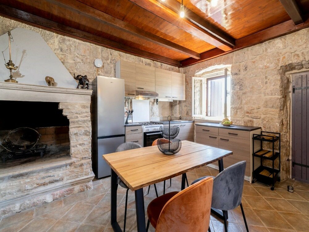 Фото Stone House Prapatna