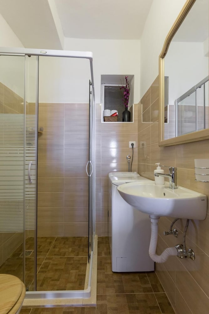 Фото Apartment Purple Rain