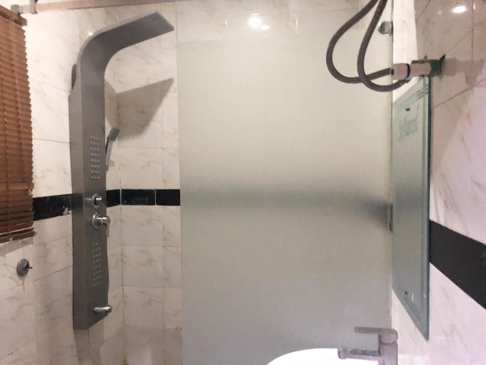 Фото Six Diamond Hotel