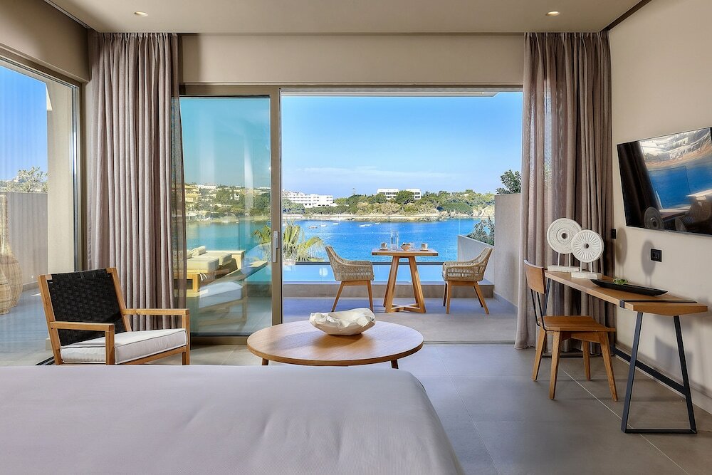 Фото Castello Infinity Suites - Adults Only