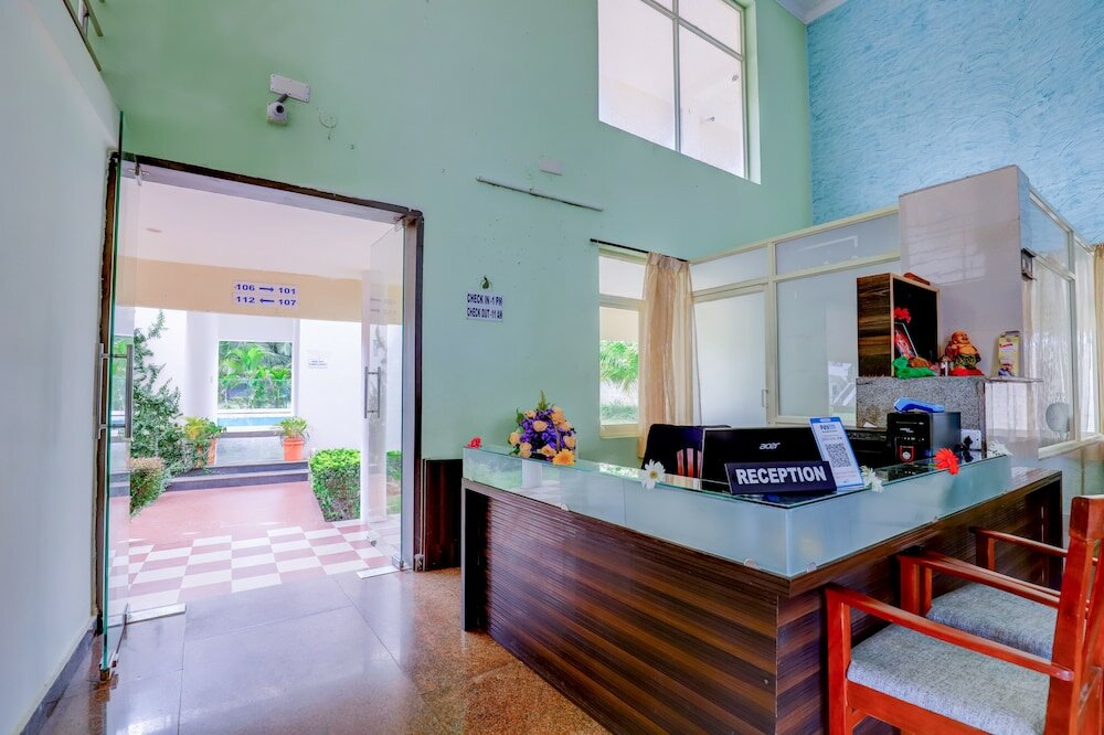 Фото Ezzenza Royal Garden Brindavan Resort