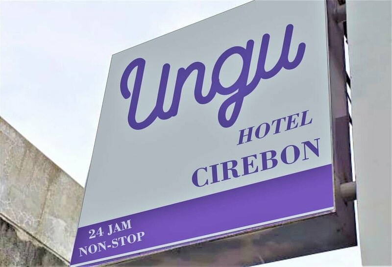 Гостиница Hotel Ungu Cirebon