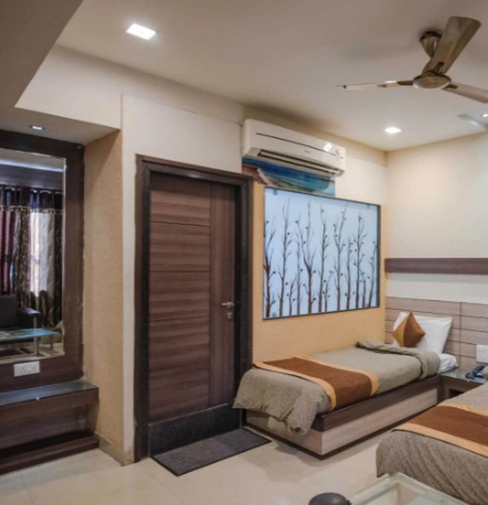 Фото Hotel Brij Palace