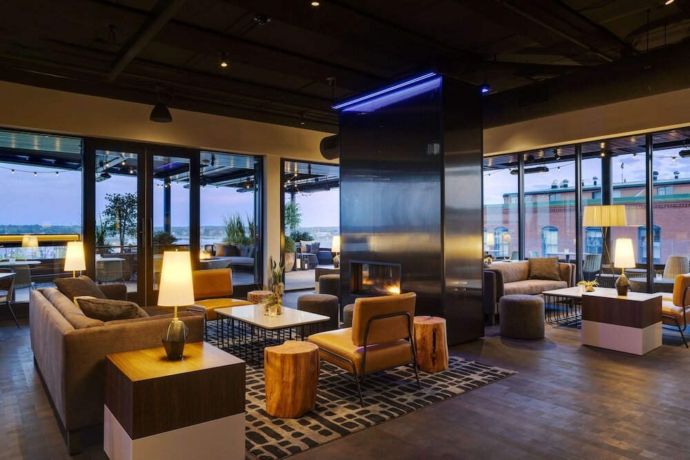 Фото Canopy by Hilton Portland Waterfront