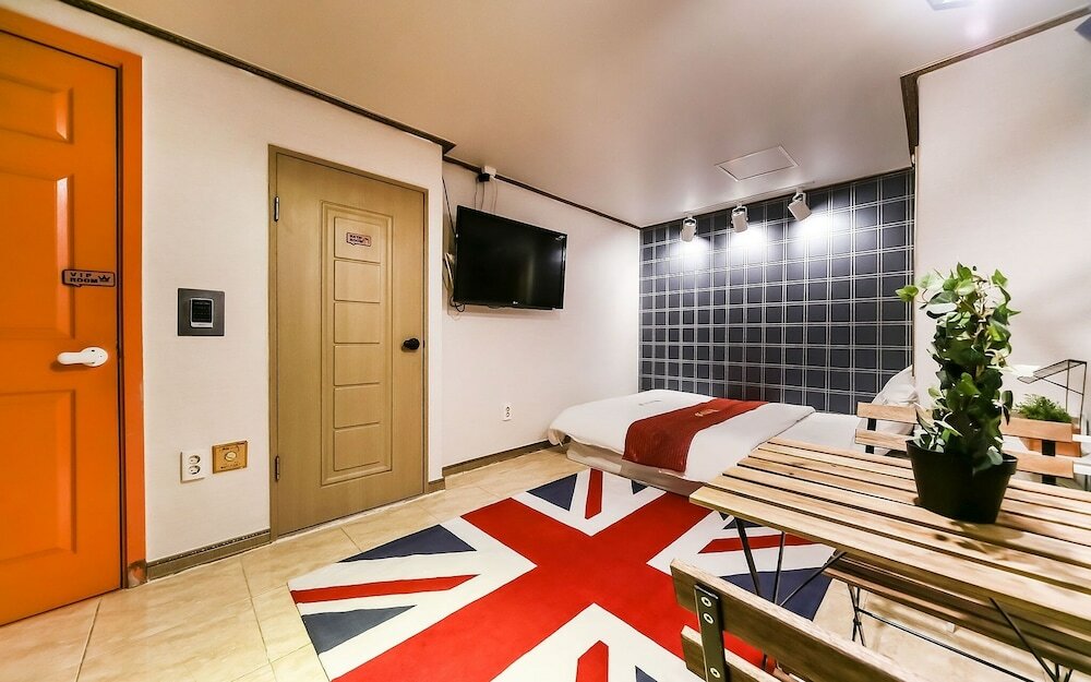 Фото Changwon Palyongdong Time