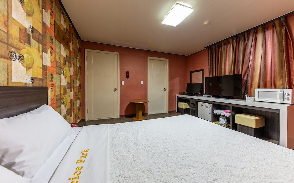 Фото Daejeon Yongjeon Choice