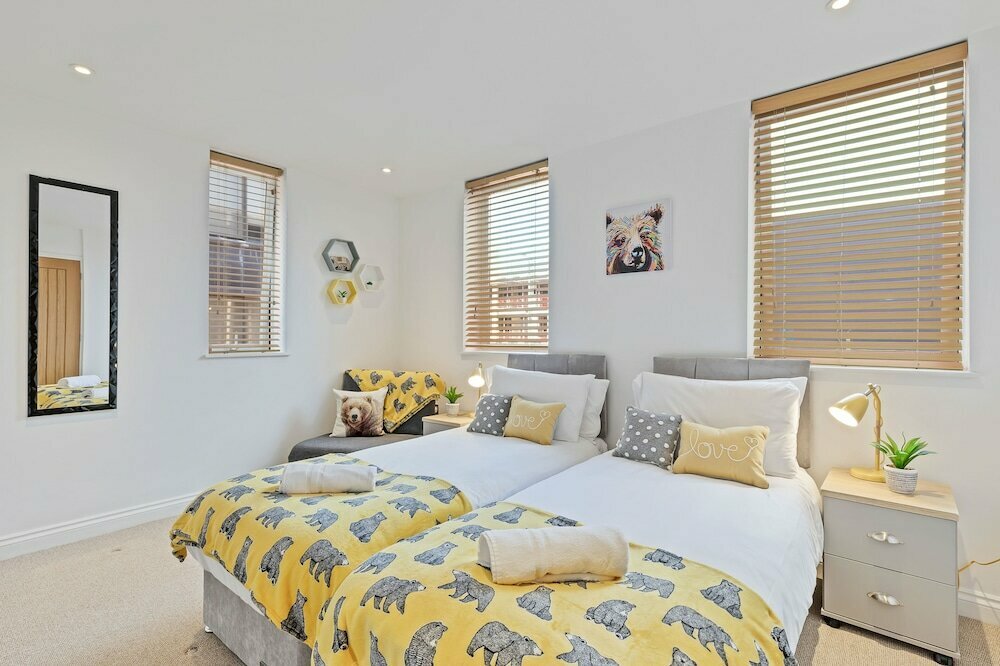 Hotel Urban Heights by My Getaways, Brighton, photo