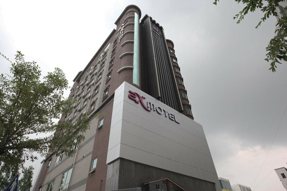 Фото отеля 1