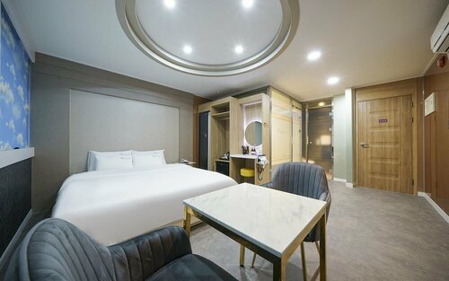 Гостиница Changwon Masan Hapseongdong Wa в Чханвоне
