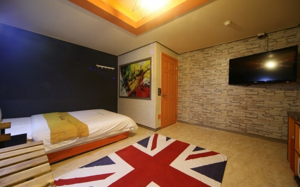 Фото Changwon Palyongdong Time