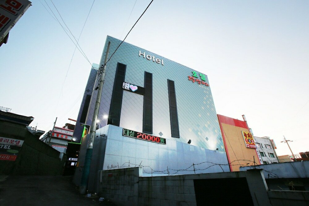 Фото Incheon Red Dragonfly Hotel