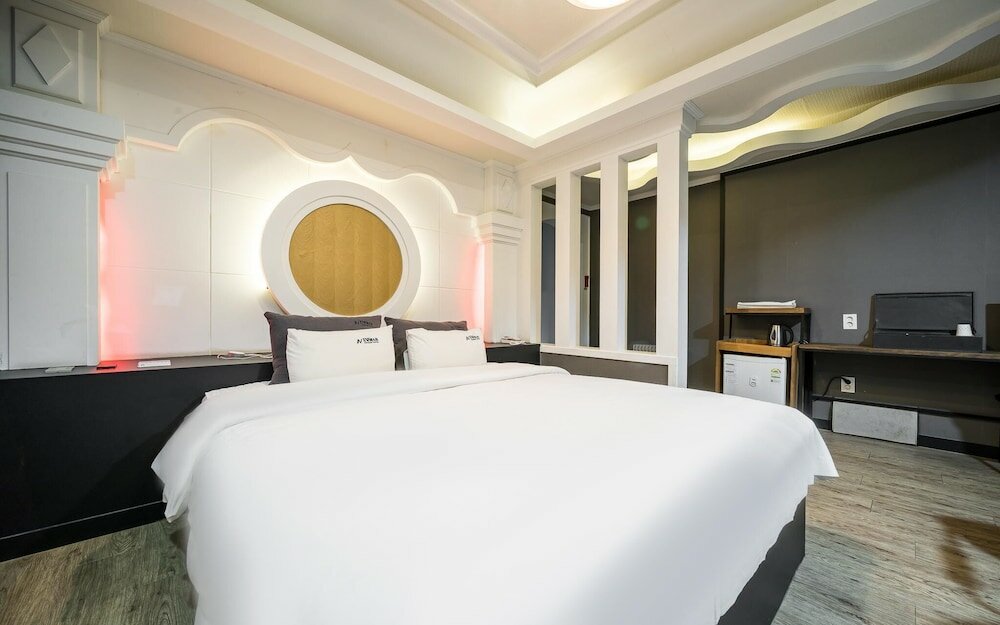 Фото Yangsan Bukbudong Insta Hotel