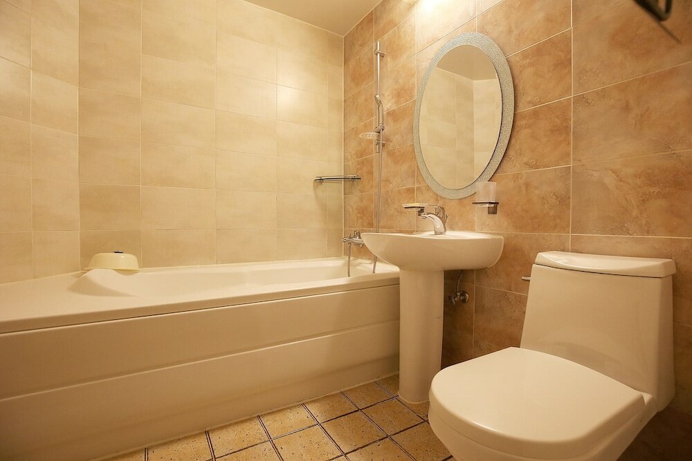 Фото Daejeon Wolpyeong M House