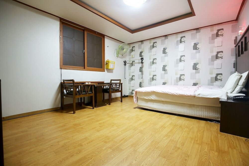 Фото Daejeon Yucheon Co-o