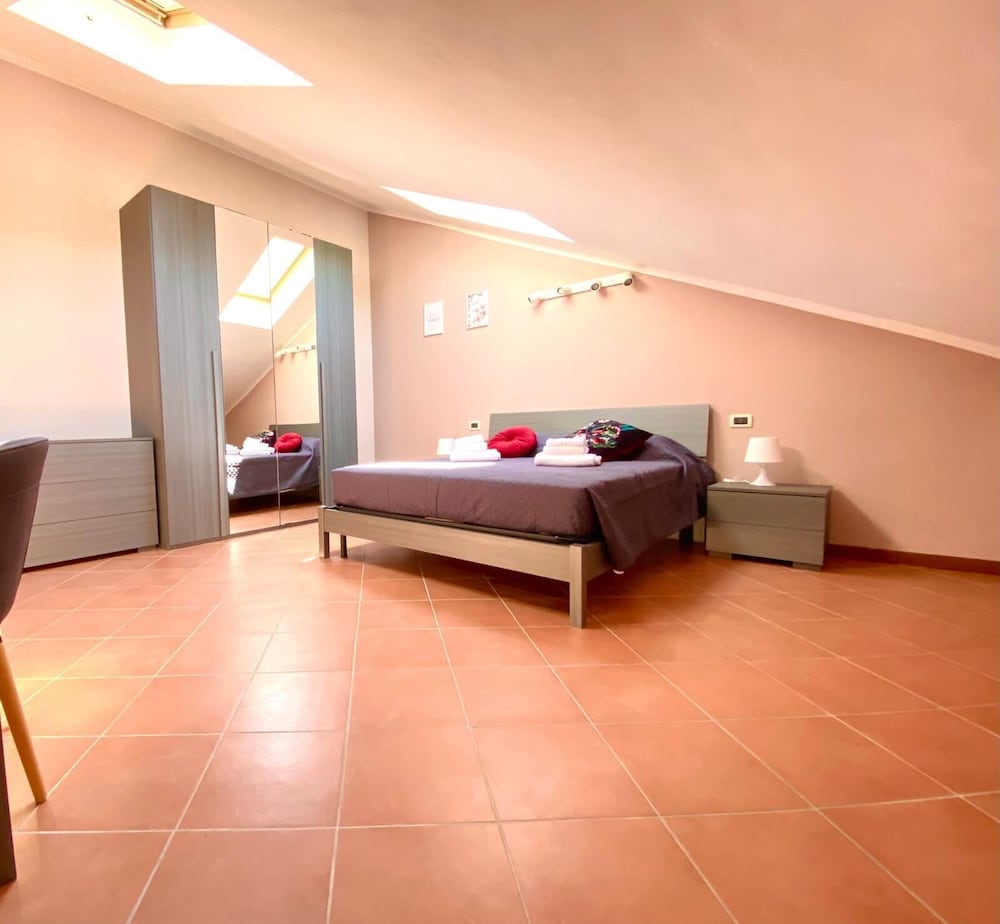 Фото Hh Serravalle