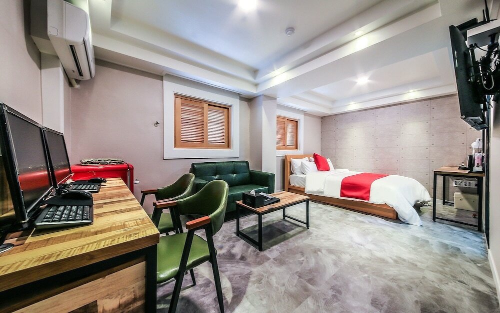 Фото Suwon First M