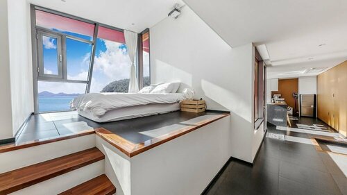 Гостиница Namhae Pumda Pool Villa Pension