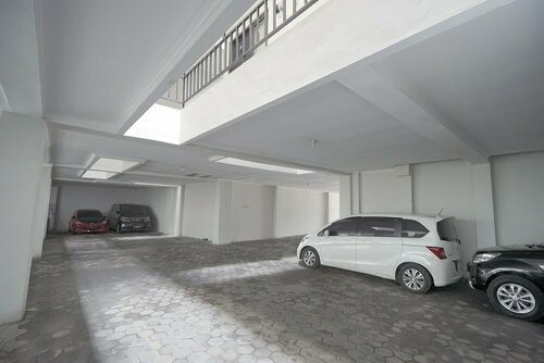 Гостиница Dparagon Kijang Utara в Семаранге