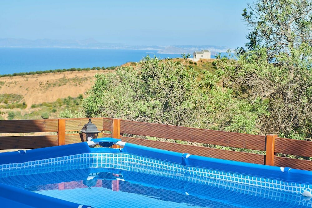 Фото Achilleas Apartments