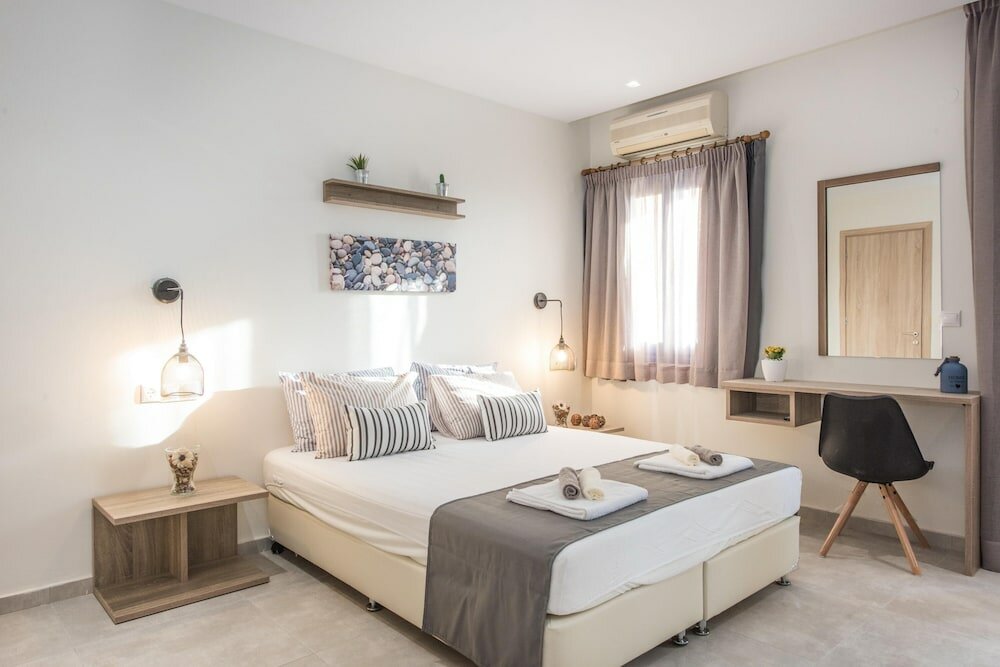 Фото Mikes Beach Lux