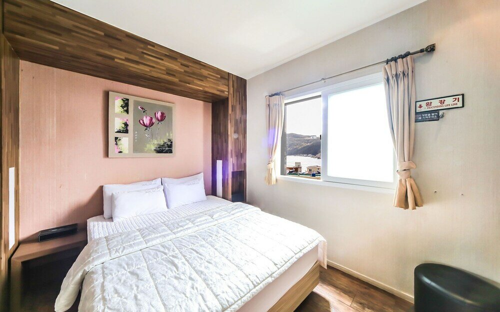 Фото The Lux Tourism Hotel Geoje