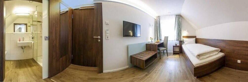 Фото Hotel Gasthof Krone