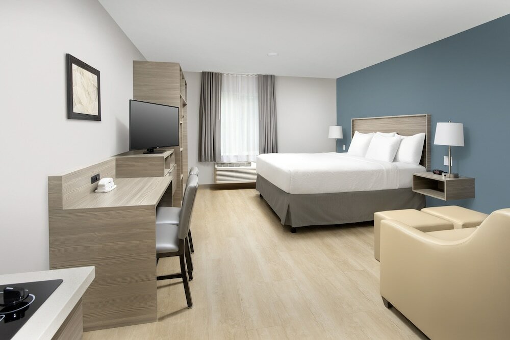 Фото WoodSpring Suites Portland Vancouver