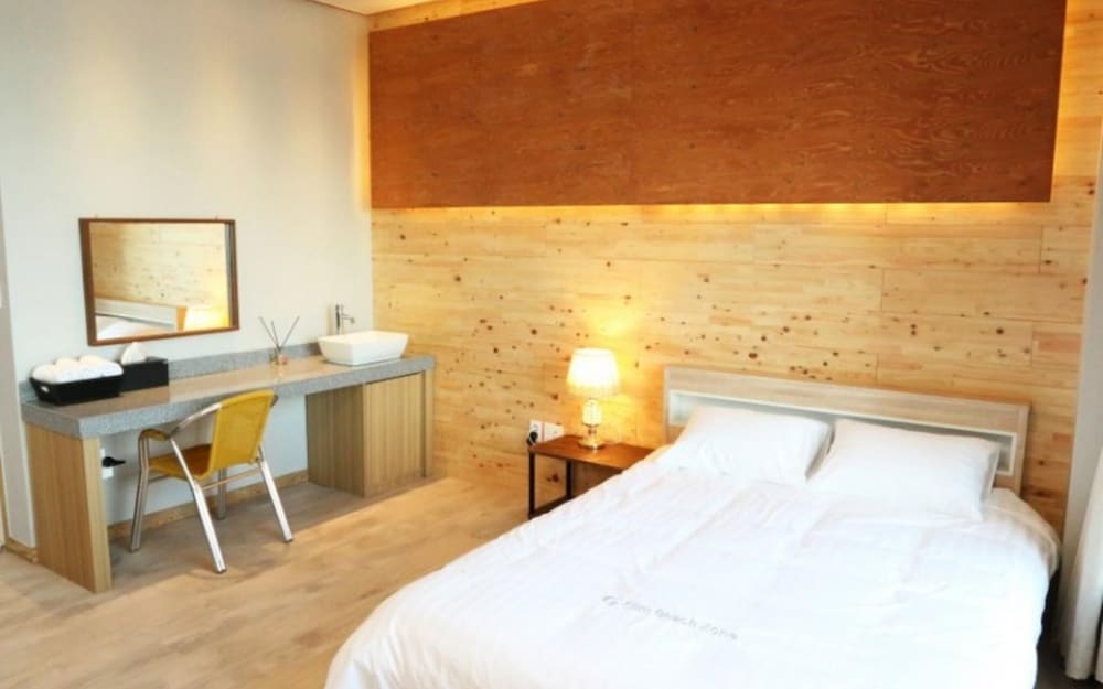 Фото Eulwangri Elim Beach Zone Pension