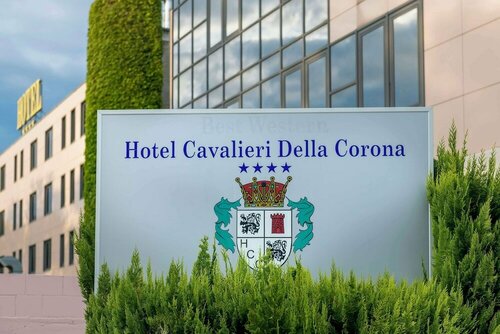 Гостиница Best Western Hotel Cavalieri Della Corona