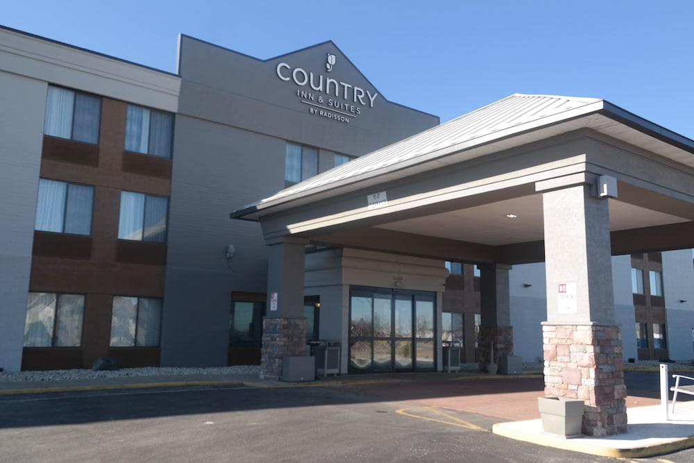 Фото Country Inn & Suites by Radisson, Mt. Pleasant-Racine West, Wi