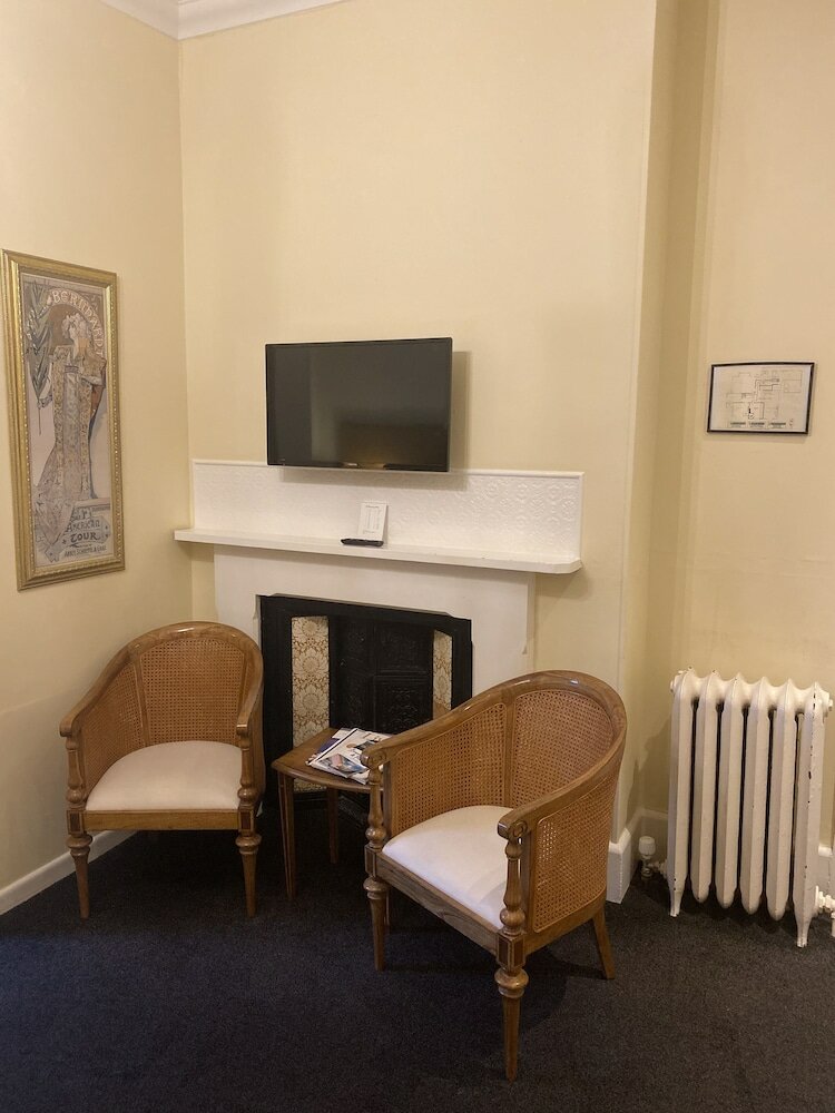 Фото Langtry Manor Hotel