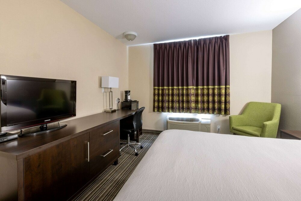 Фото Super 8 by Wyndham Truro Ns