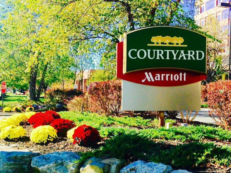 Гостиница Courtyard by Marriott Lyndhurst Meadowlands