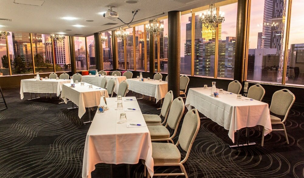 Фото Pacific Hotel Brisbane