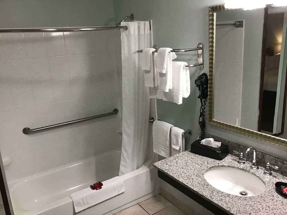 Фото SureStay Studio by Best Western Pensacola