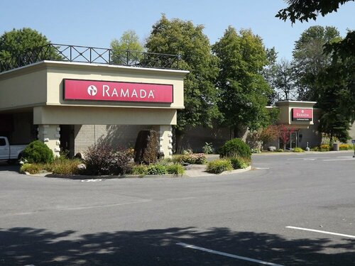 Гостиница Ramada by Wyndham Cornwall