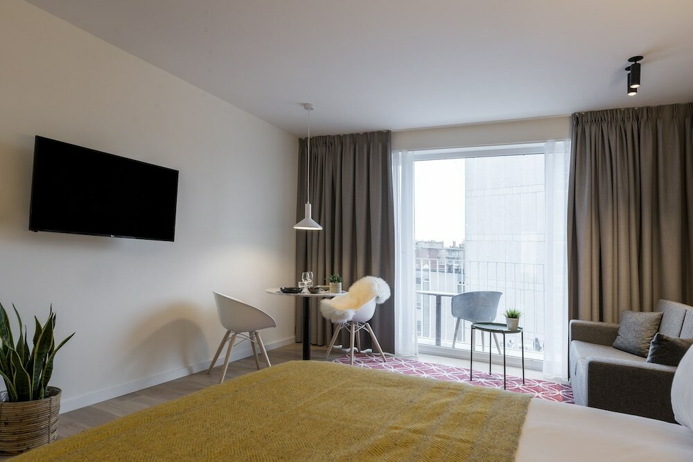 Фото Premier Suites Plus Antwerp