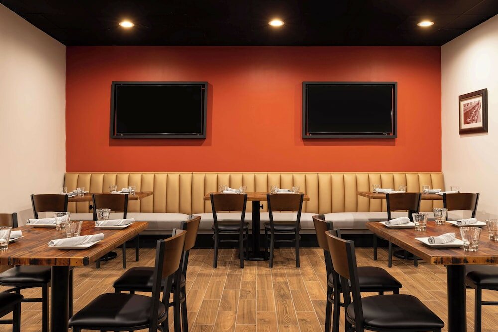 Фото DoubleTree by Hilton Fort Worth South