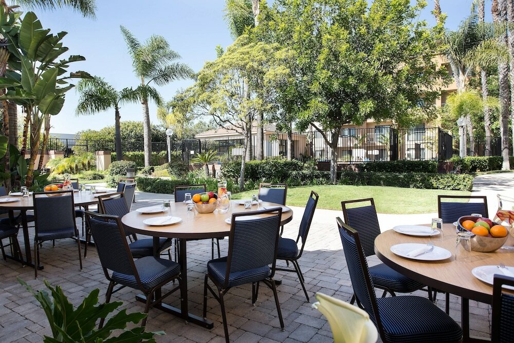 Фото Courtyard by Marriott Costa Mesa South Coast Metro